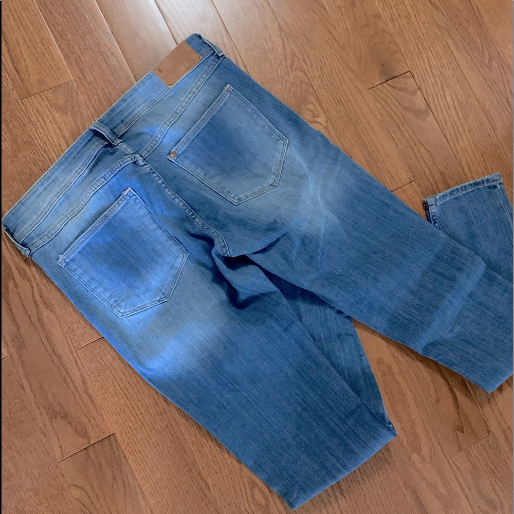 Low Rise Jeans